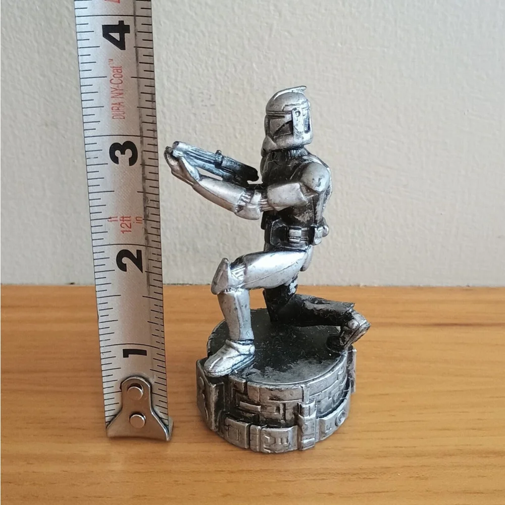 2005 Star Wars Saga Edition Chess Clone Trooper Silver Pawn Figure